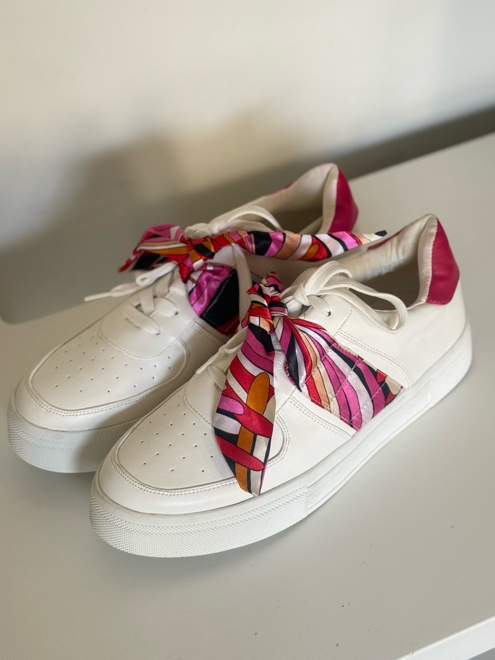 NWOT Size 10 Women’s White Sneakers with Pink Accent and Patterned Scarf Lace